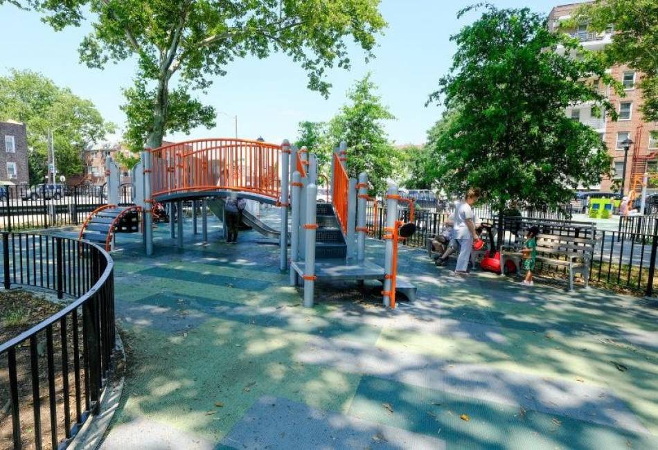 2665 Homecrest Avenue, Brooklyn, New York 11235, 1 Bedroom Bedrooms, ,1 BathroomBathrooms,Residential,For Sale,Homecrest,489864
