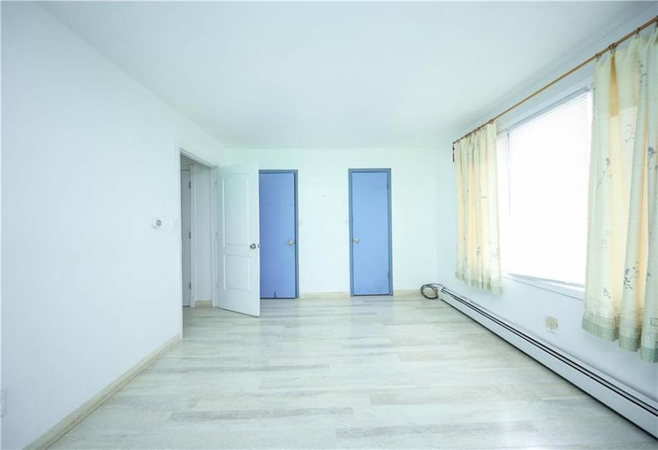 2121 17th Street, Brooklyn, New York 11229, 3 Bedrooms Bedrooms, ,3 BathroomsBathrooms,Residential,For Sale,17th,490417