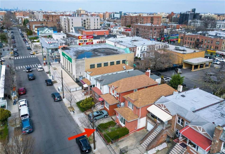 2121 17th Street, Brooklyn, New York 11229, 3 Bedrooms Bedrooms, ,3 BathroomsBathrooms,Residential,For Sale,17th,490417