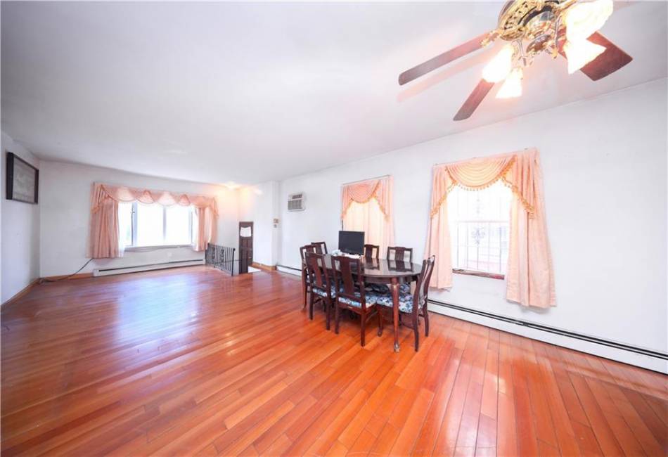 2121 17th Street, Brooklyn, New York 11229, 3 Bedrooms Bedrooms, ,3 BathroomsBathrooms,Residential,For Sale,17th,490417