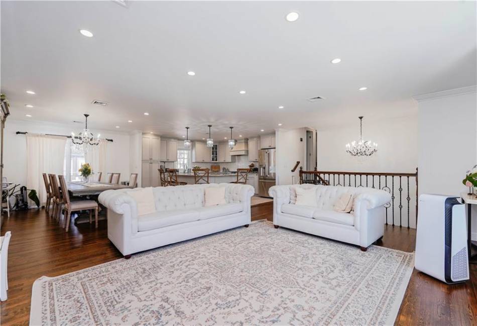 47 Ravenna Street, Staten Island, New York 10312, 3 Bedrooms Bedrooms, ,3 BathroomsBathrooms,Residential,For Sale,Ravenna,490419