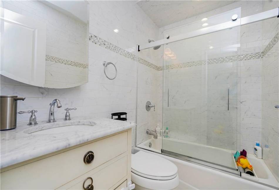 47 Ravenna Street, Staten Island, New York 10312, 3 Bedrooms Bedrooms, ,3 BathroomsBathrooms,Residential,For Sale,Ravenna,490419