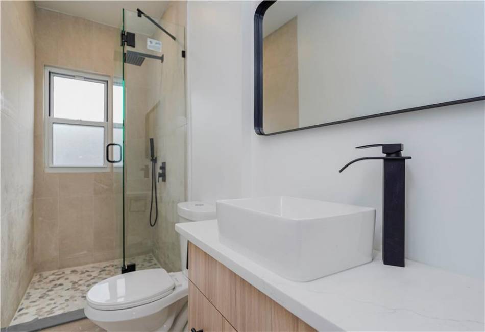 23 Bancroft Avenue, Staten Island, New York 10306, 7 Bedrooms Bedrooms, ,5 BathroomsBathrooms,Residential,For Sale,Bancroft,490421