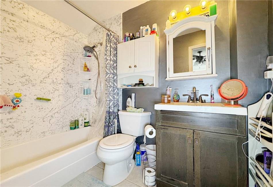 20A Buel Avenue, Brooklyn, New York 10304, 3 Bedrooms Bedrooms, ,3 BathroomsBathrooms,Residential,For Sale,Buel,490425