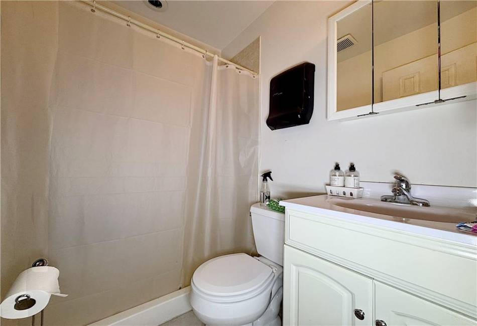 20A Buel Avenue, Brooklyn, New York 10304, 3 Bedrooms Bedrooms, ,3 BathroomsBathrooms,Residential,For Sale,Buel,490425