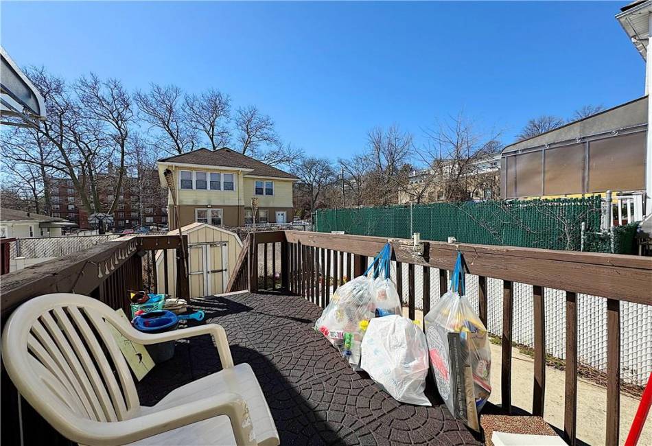 20A Buel Avenue, Brooklyn, New York 10304, 3 Bedrooms Bedrooms, ,3 BathroomsBathrooms,Residential,For Sale,Buel,490425