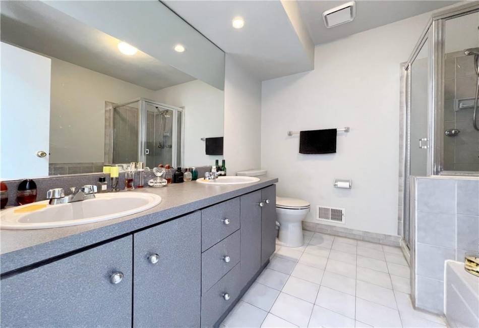 719 Correll Avenue, Staten Island, New York 10309, 2 Bedrooms Bedrooms, ,3 BathroomsBathrooms,Residential,For Sale,Correll,490429