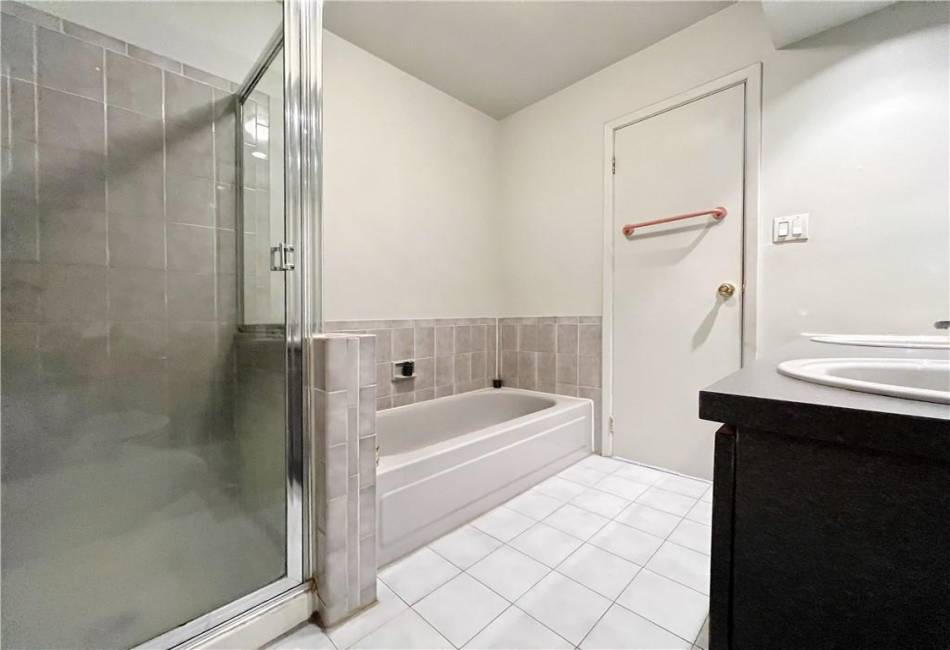 719 Correll Avenue, Staten Island, New York 10309, 2 Bedrooms Bedrooms, ,3 BathroomsBathrooms,Residential,For Sale,Correll,490429