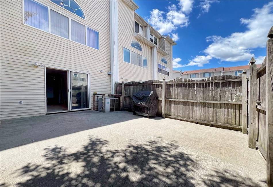 719 Correll Avenue, Staten Island, New York 10309, 2 Bedrooms Bedrooms, ,3 BathroomsBathrooms,Residential,For Sale,Correll,490429