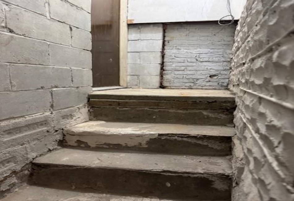 81 Dictum Court, Brooklyn, New York 11229, 2 Bedrooms Bedrooms, ,2 BathroomsBathrooms,Residential,For Sale,Dictum,490403
