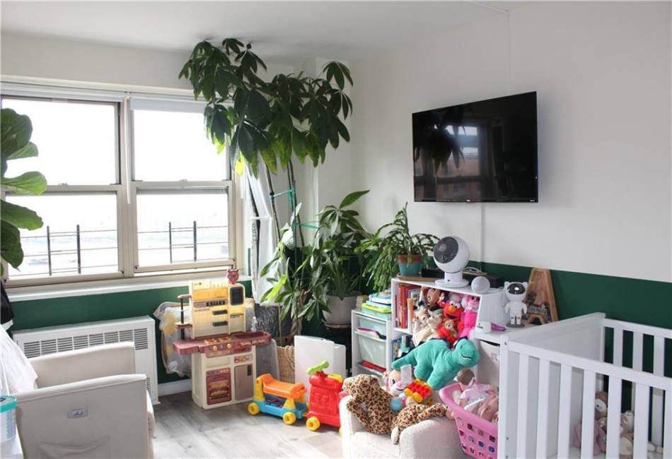 12399 Flatlands Avenue, Brooklyn, New York 11207, 2 Bedrooms Bedrooms, ,1 BathroomBathrooms,Residential,For Sale,Flatlands,490436