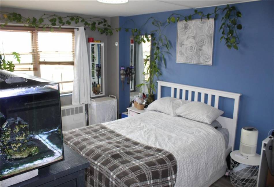 12399 Flatlands Avenue, Brooklyn, New York 11207, 2 Bedrooms Bedrooms, ,1 BathroomBathrooms,Residential,For Sale,Flatlands,490436