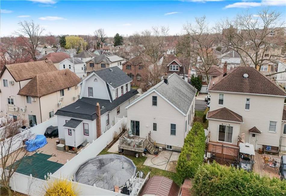 129 Hamden Avenue, Staten Island, New York 10306, 4 Bedrooms Bedrooms, ,2 BathroomsBathrooms,Residential,For Sale,Hamden,490451