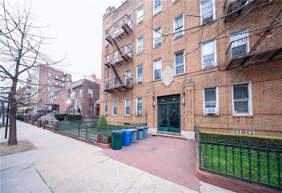 2227 83rd Street, Brooklyn, New York 11214, ,19 BathroomsBathrooms,Residential,For Sale,83rd,490453