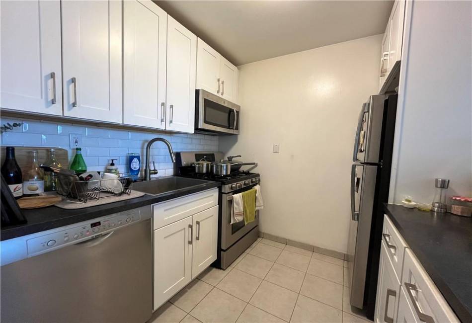 385 Douglass Street, Brooklyn, New York 11217, 2 Bedrooms Bedrooms, ,2 BathroomsBathrooms,Residential,For Sale,Douglass,490266