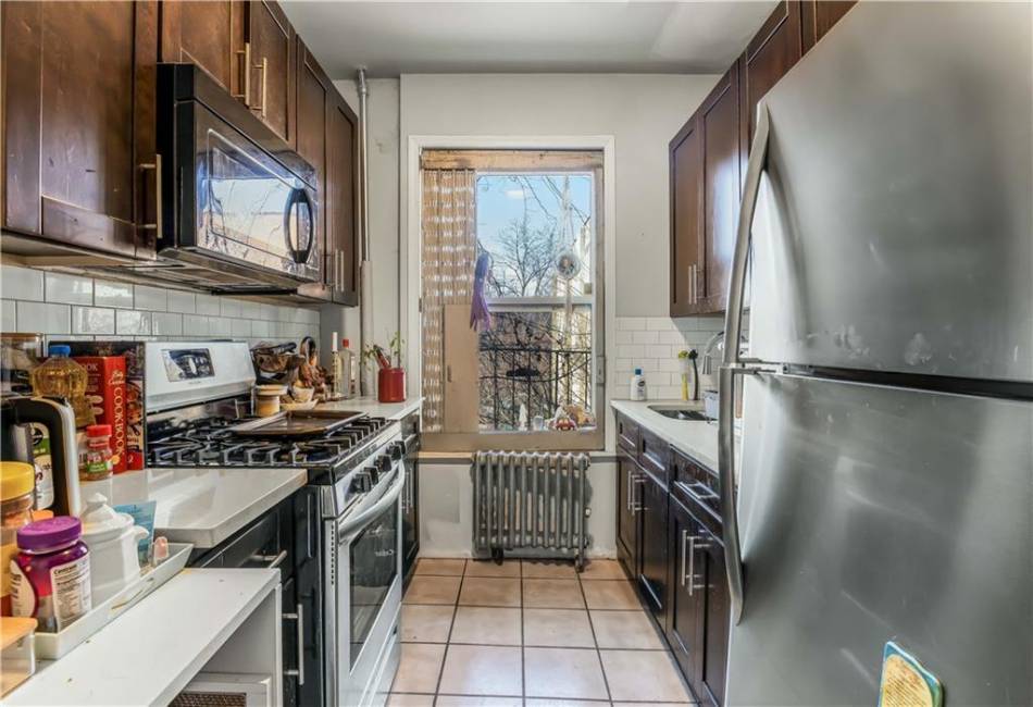 33 Furman Avenue, Brooklyn, New York 11208, 12 Bedrooms Bedrooms, ,6 BathroomsBathrooms,Residential,For Sale,Furman,490363