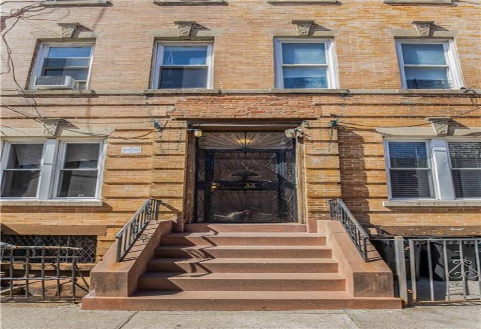 33 Furman Avenue, Brooklyn, New York 11208, 12 Bedrooms Bedrooms, ,6 BathroomsBathrooms,Residential,For Sale,Furman,490363