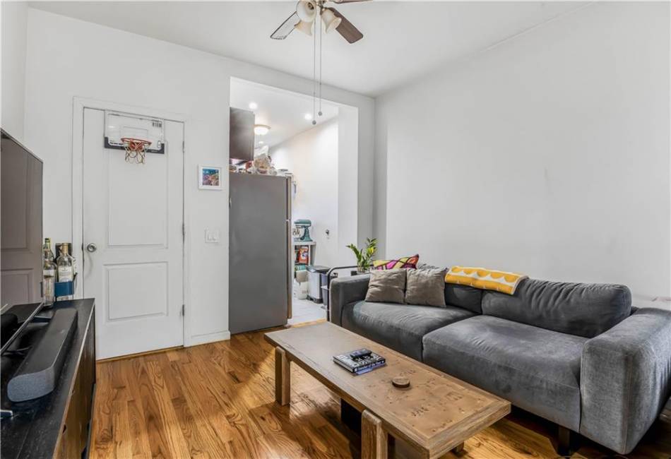 33 Furman Avenue, Brooklyn, New York 11208, 12 Bedrooms Bedrooms, ,6 BathroomsBathrooms,Residential,For Sale,Furman,490363