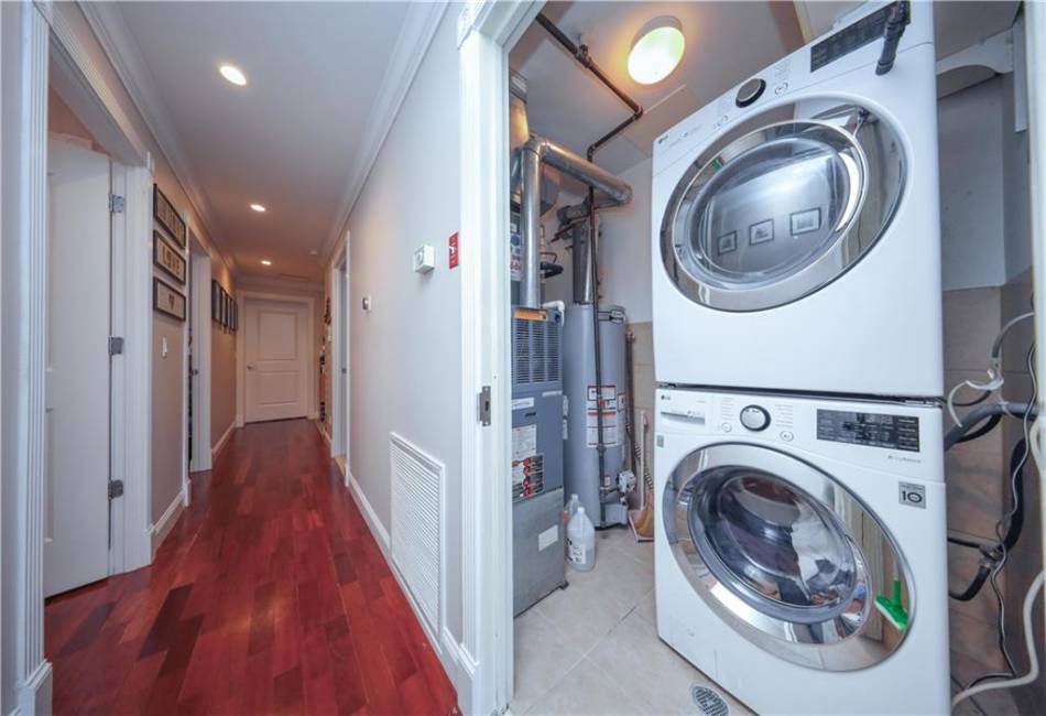 2679 24th Street, Brooklyn, New York 11235, 3 Bedrooms Bedrooms, ,2 BathroomsBathrooms,Residential,For Sale,24th,490434
