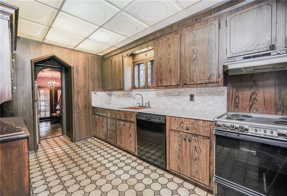 8044 Narrows Avenue, Brooklyn, New York 11209, 5 Bedrooms Bedrooms, ,5 BathroomsBathrooms,Residential,For Sale,Narrows,490440
