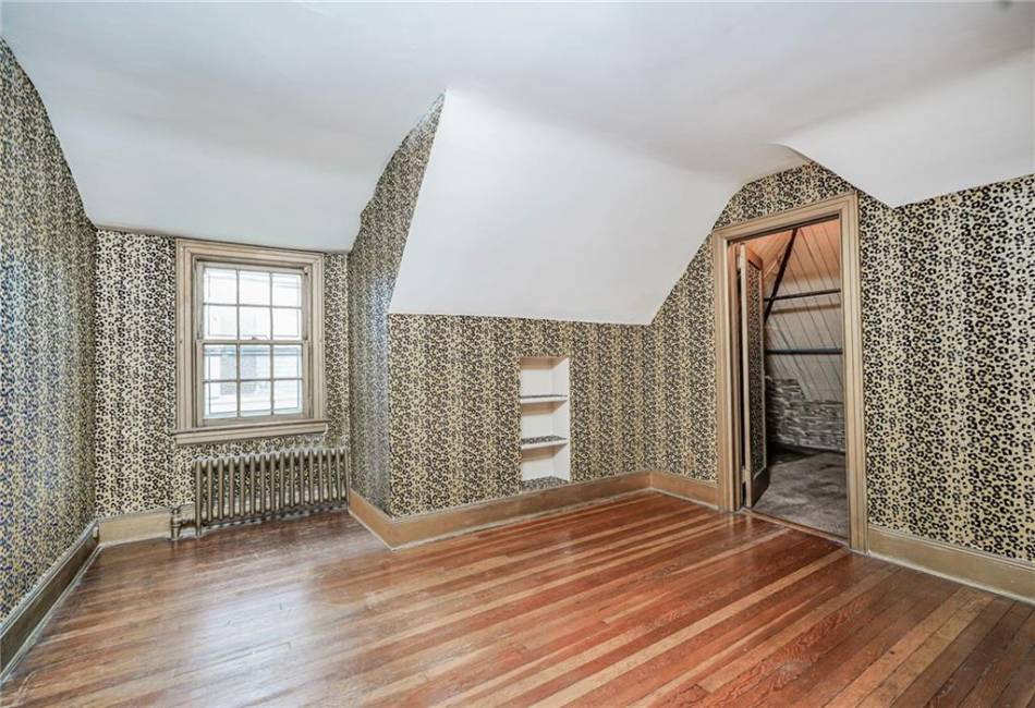 8044 Narrows Avenue, Brooklyn, New York 11209, 5 Bedrooms Bedrooms, ,5 BathroomsBathrooms,Residential,For Sale,Narrows,490440