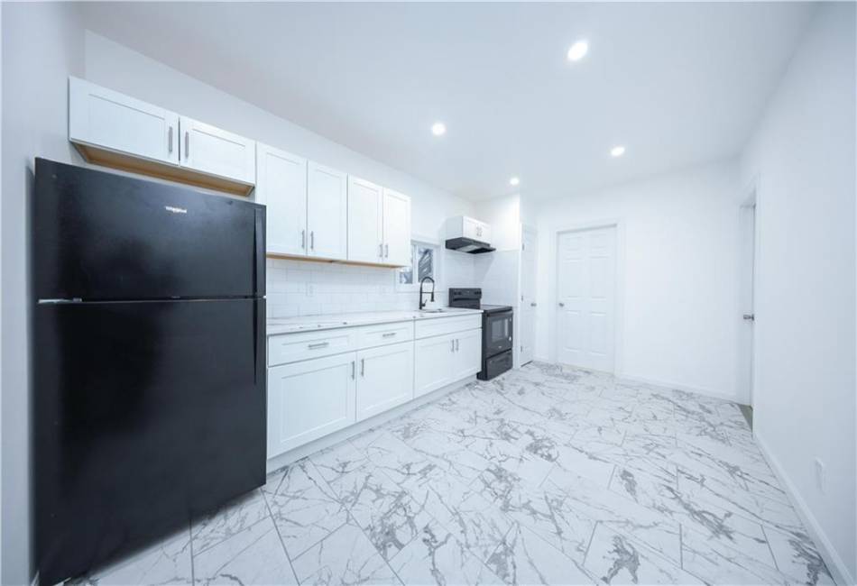14 Prospect Avenue, Staten Island, New York 10301, 4 Bedrooms Bedrooms, ,2 BathroomsBathrooms,Residential,For Sale,Prospect,490445