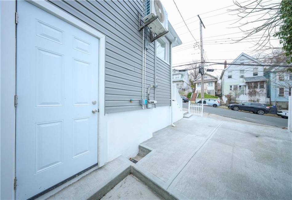 14 Prospect Avenue, Staten Island, New York 10301, 4 Bedrooms Bedrooms, ,2 BathroomsBathrooms,Residential,For Sale,Prospect,490445