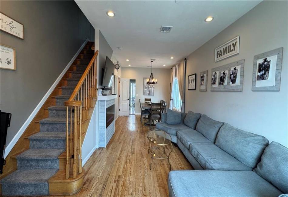 25 Palisade Street, Staten Island, New York 10305, 3 Bedrooms Bedrooms, ,3 BathroomsBathrooms,Residential,For Sale,Palisade,490448