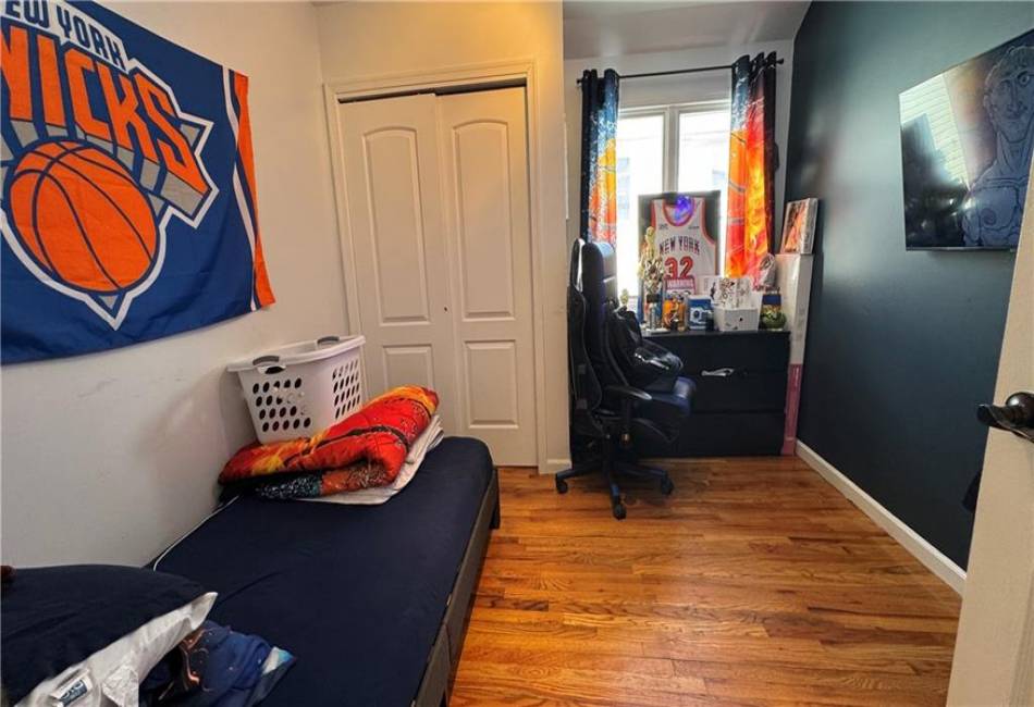25 Palisade Street, Staten Island, New York 10305, 3 Bedrooms Bedrooms, ,3 BathroomsBathrooms,Residential,For Sale,Palisade,490448