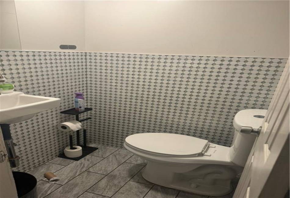 714 St. Marks Avenue, Brooklyn, New York 11216, ,Mixed Use,For Sale,St. Marks,490462
