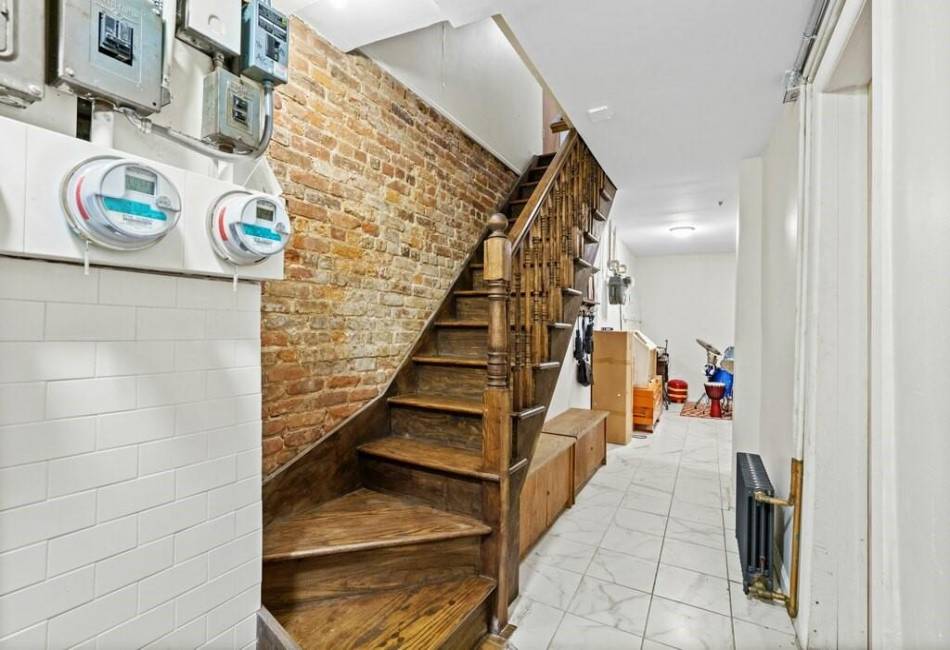 122 30th Street, Brooklyn, New York 11232, 5 Bedrooms Bedrooms, ,2 BathroomsBathrooms,Residential,For Sale,30th,490466