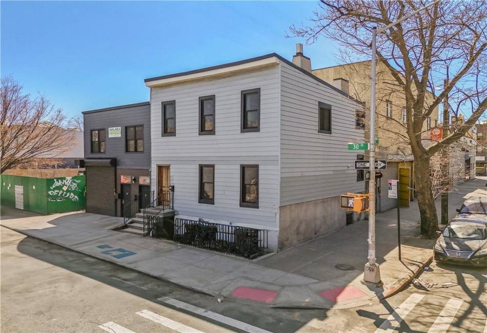 122 30th Street, Brooklyn, New York 11232, 5 Bedrooms Bedrooms, ,2 BathroomsBathrooms,Residential,For Sale,30th,490466
