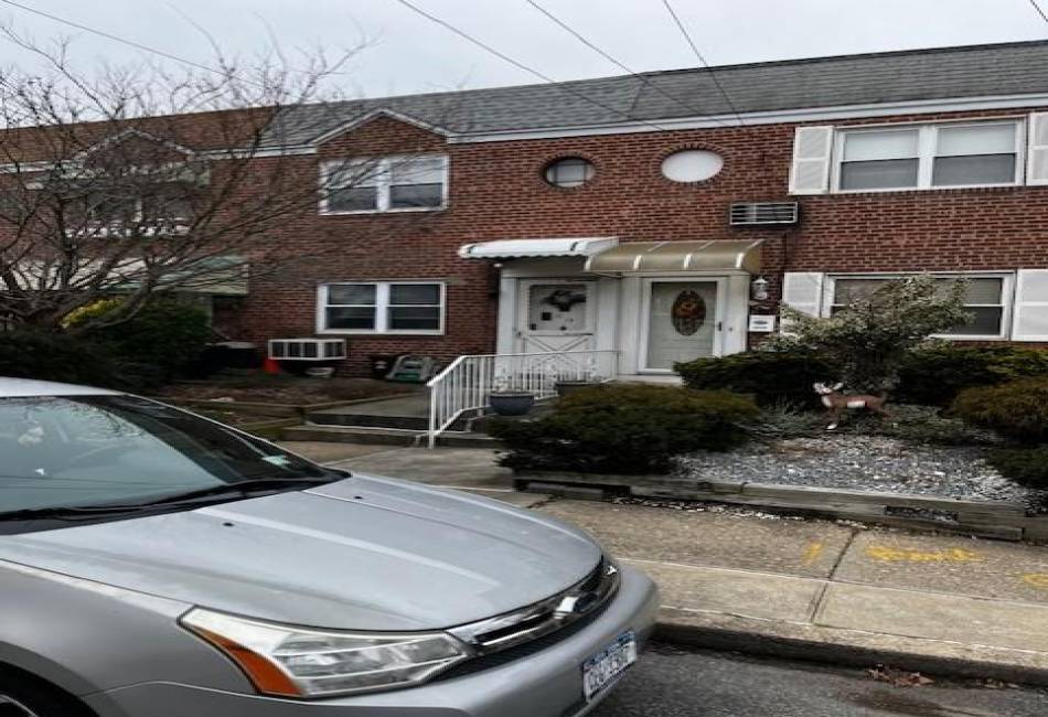 10-14 116th Street, Queens, New York 11356, 2 Bedrooms Bedrooms, ,1 BathroomBathrooms,Residential,For Sale,116th,490480
