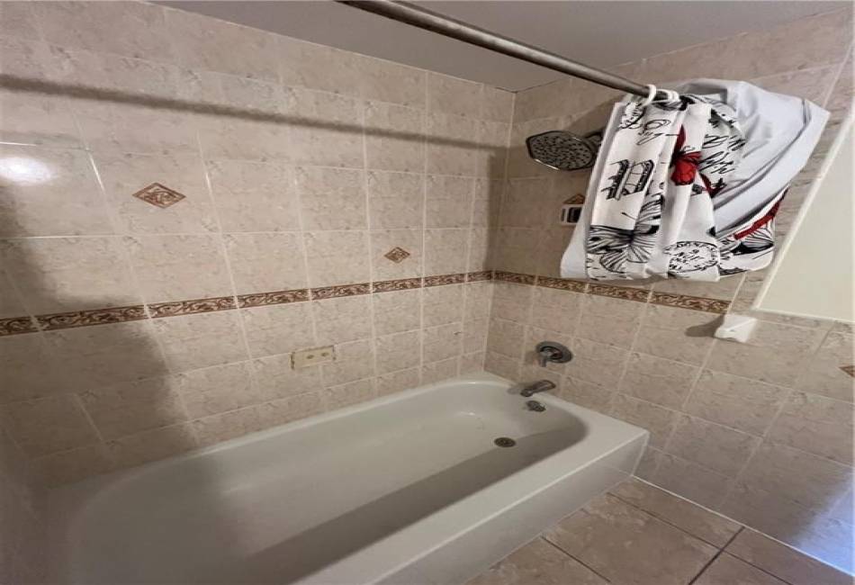 1391 Stanley Avenue, East New York, New York 11208, 7 Bedrooms Bedrooms, ,5 BathroomsBathrooms,Residential,For Sale,Stanley,490485