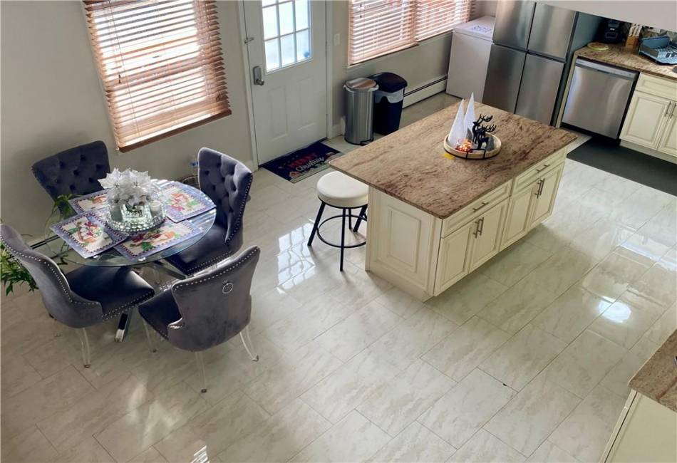 43 Lerer Lane, Staten Island, New York 10307, 4 Bedrooms Bedrooms, ,4 BathroomsBathrooms,Residential,For Sale,Lerer,488944