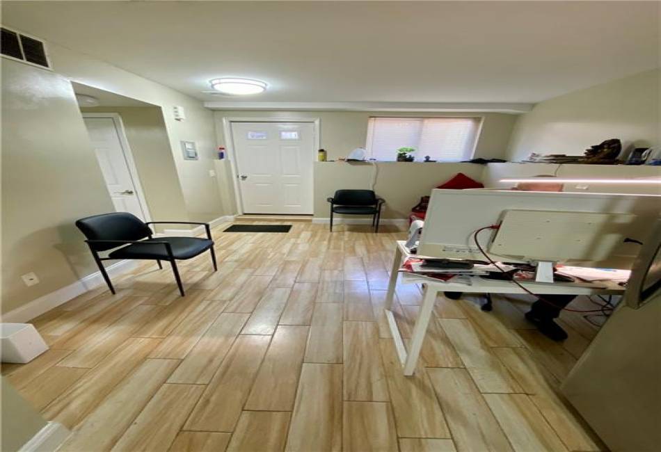 43 Lerer Lane, Staten Island, New York 10307, 4 Bedrooms Bedrooms, ,4 BathroomsBathrooms,Residential,For Sale,Lerer,488944