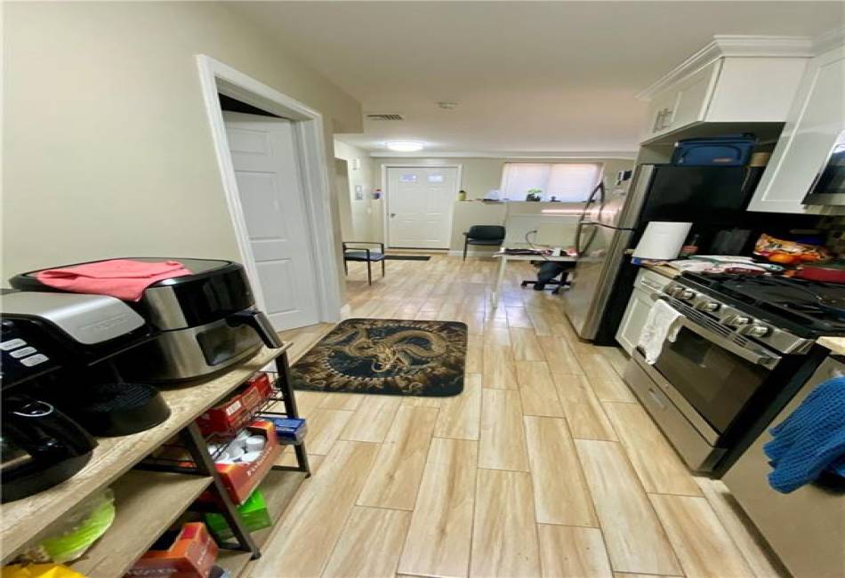 43 Lerer Lane, Staten Island, New York 10307, 4 Bedrooms Bedrooms, ,4 BathroomsBathrooms,Residential,For Sale,Lerer,488944
