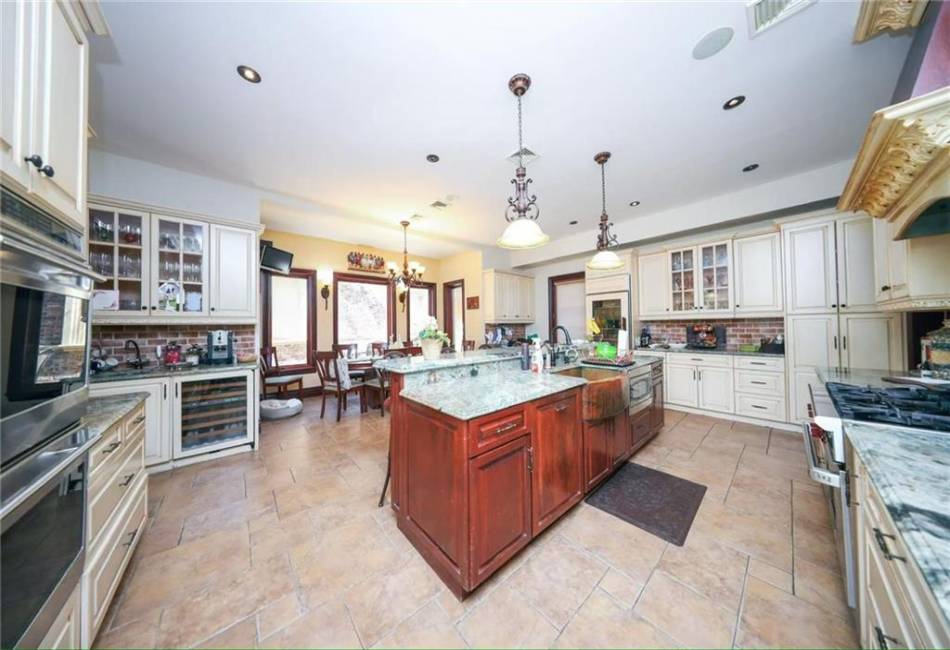 60 Lyman Place, Staten Island, New York 10304, 8 Bedrooms Bedrooms, ,6 BathroomsBathrooms,Residential,For Sale,Lyman,490385