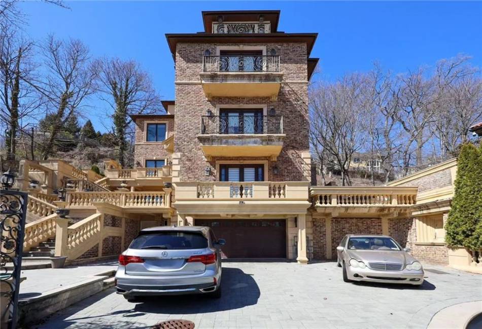 60 Lyman Place, Staten Island, New York 10304, 8 Bedrooms Bedrooms, ,6 BathroomsBathrooms,Residential,For Sale,Lyman,490385