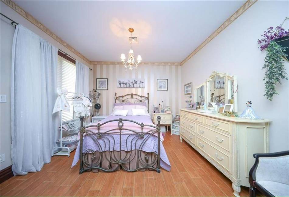 60 Lyman Place, Staten Island, New York 10304, 8 Bedrooms Bedrooms, ,6 BathroomsBathrooms,Residential,For Sale,Lyman,490385