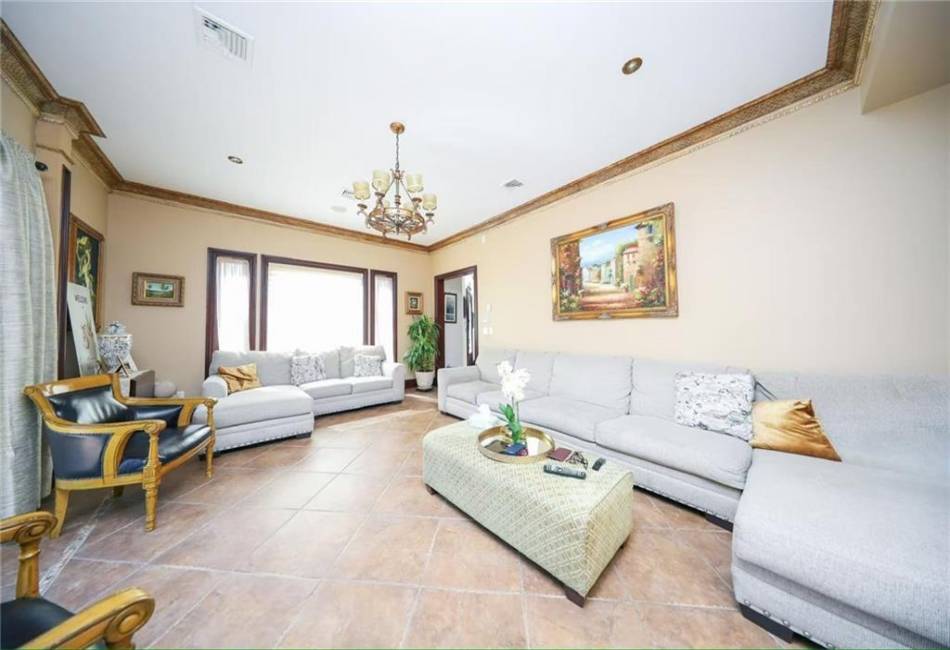 60 Lyman Place, Staten Island, New York 10304, 8 Bedrooms Bedrooms, ,6 BathroomsBathrooms,Residential,For Sale,Lyman,490385