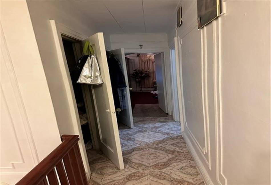 956 48th Street, Brooklyn, New York 11203, 4 Bedrooms Bedrooms, ,1.75 BathroomsBathrooms,Residential,For Sale,48th,490488