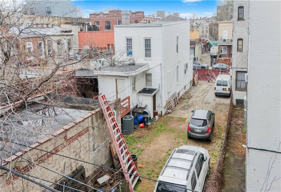 14 32nd Street, Brooklyn, New York 11226, 3 Bedrooms Bedrooms, ,1 BathroomBathrooms,Residential,For Sale,32nd,490526