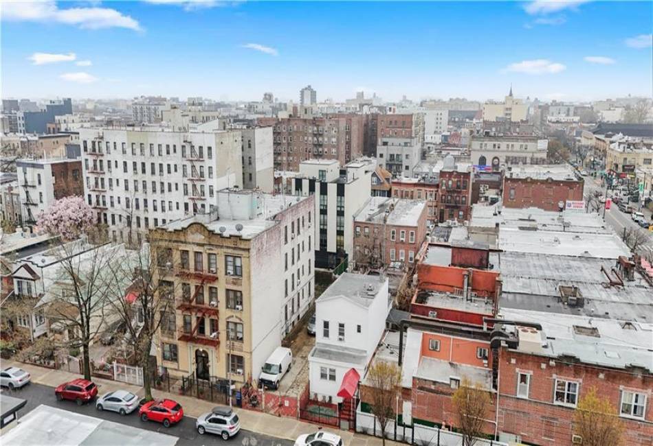 14 32nd Street, Brooklyn, New York 11226, 3 Bedrooms Bedrooms, ,1 BathroomBathrooms,Residential,For Sale,32nd,490526
