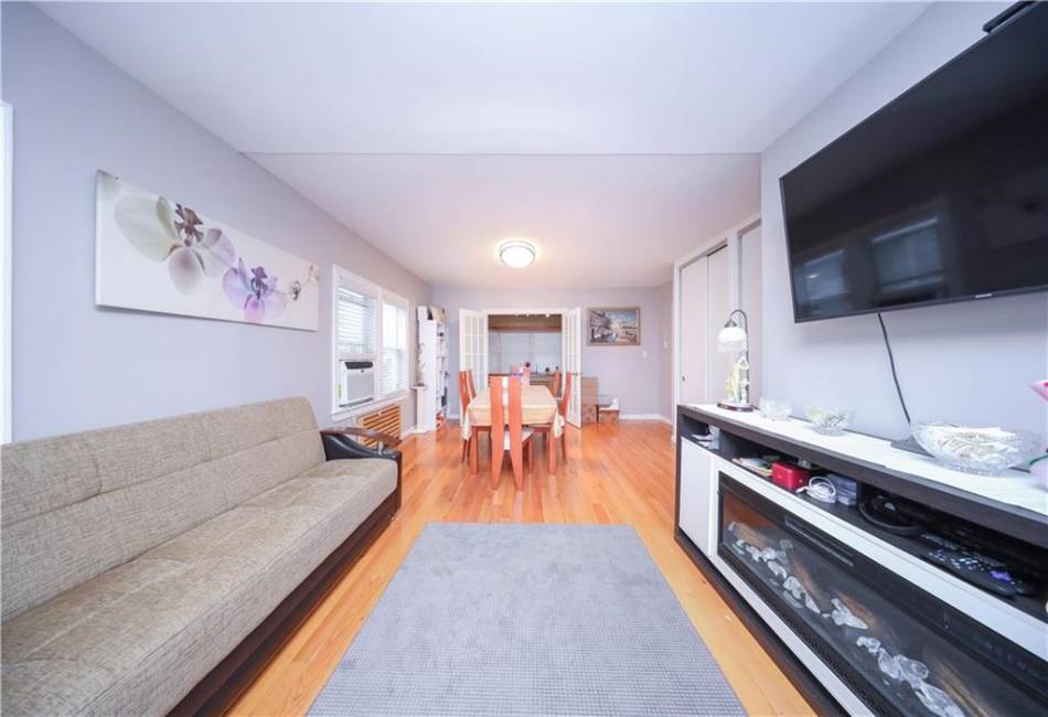 2810 Avenue R, Brooklyn, New York 11229, 5 Bedrooms Bedrooms, ,Residential,For Sale,Avenue R,490383
