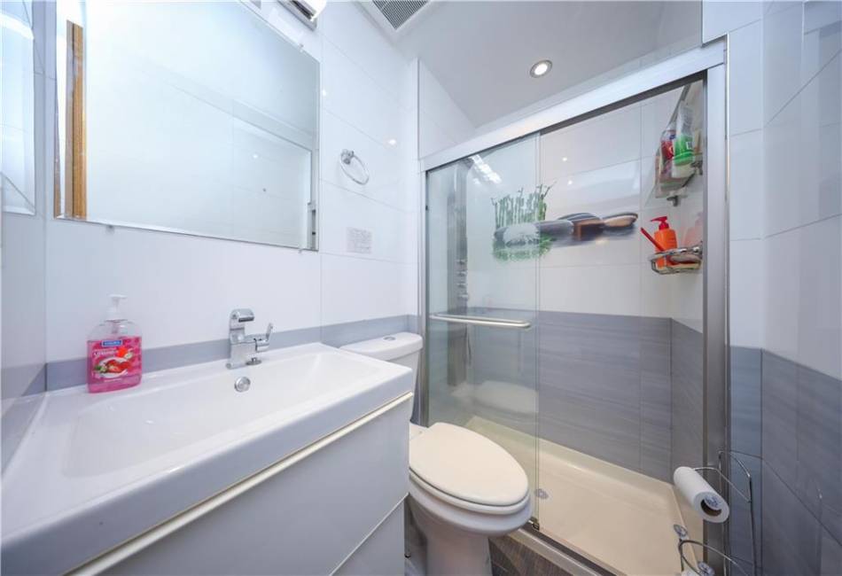 2810 Avenue R, Brooklyn, New York 11229, 5 Bedrooms Bedrooms, ,Residential,For Sale,Avenue R,490383