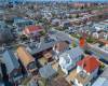 2810 Avenue R, Brooklyn, New York 11229, 5 Bedrooms Bedrooms, ,Residential,For Sale,Avenue R,490383