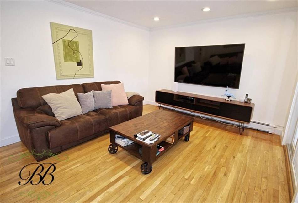 2070 Pearson Street, Brooklyn, New York 11234, 7 Bedrooms Bedrooms, ,5 BathroomsBathrooms,Residential,For Sale,Pearson,490446