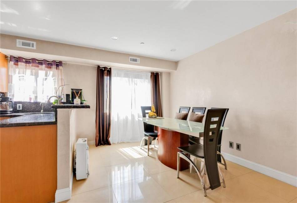 2750 28th Street, Brooklyn, New York 11235, 3 Bedrooms Bedrooms, ,3 BathroomsBathrooms,Residential,For Sale,28th,490492
