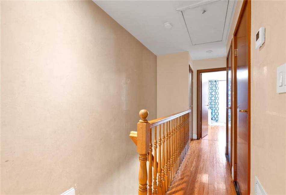 2750 28th Street, Brooklyn, New York 11235, 3 Bedrooms Bedrooms, ,3 BathroomsBathrooms,Residential,For Sale,28th,490492